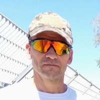 Nik Bouras