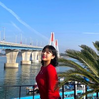 김지은