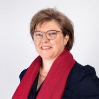 Julie Wells