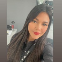 Daniela Valbuena Carrillo Asesora Comercial Jeep / Fiat / RAM / Dodge
