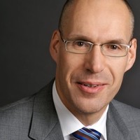 Manfred Hoffmann