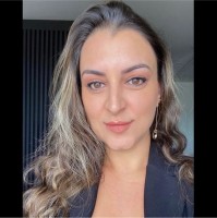 Monique dos Reis