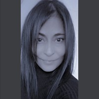 Elaine Valenzuela