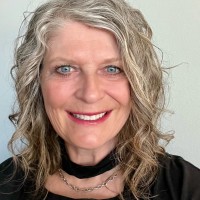 Lisa T. Houle, Ec.D.