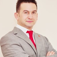 Onur Karslı