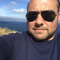 Louie Rinaldi, Om
