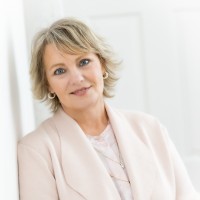 Tracey Ridout