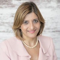 Ellie Vakili