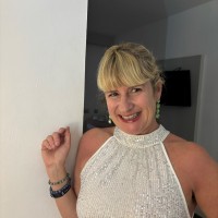 Julia Carr
