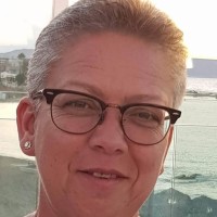 KARI VAN WIN