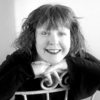 Sharon Falsetto Chapman BA (Hons)