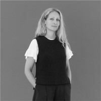 Victoria Carrier