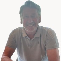 Robert W.C.J Van Leeuwen