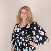 Nadine Van Pol
