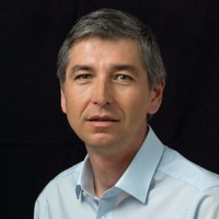Róbert Csák