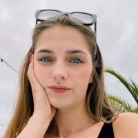 Amber Van Driessche