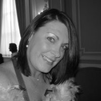 Paula Bowles