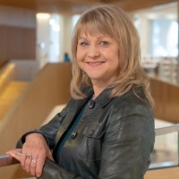 Roberta Kuzyk-Burton