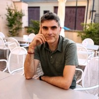 Armando Vicari