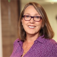 Lisa J Horton