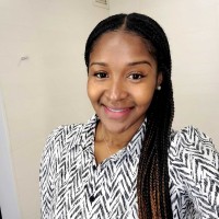 Elise Huggins, Phr