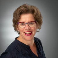 Miriam Van De Loo