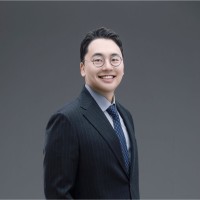 Kun Woo (Louis) Lee