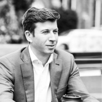 Andrew Holt