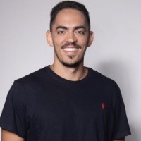 Elton Araujo
