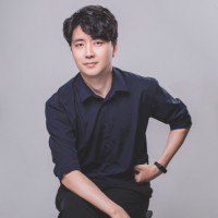 Ys Lee
