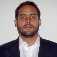 Luis A Alcala S