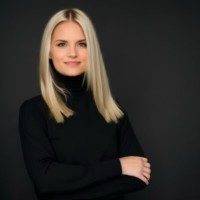 Jacqueline Schneider