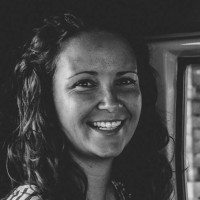 Nina Abbott