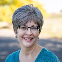 Maggie Dennis