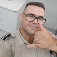 Everton Soares