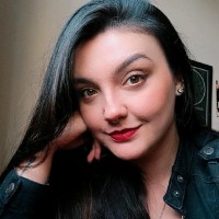 Amanda Menezes Caldeira