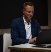 Jesper Stolpe