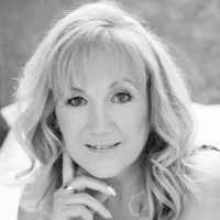 Jacqui Constantine