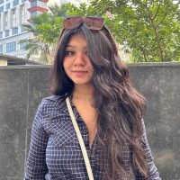 Rupali negi