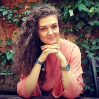 Oana Ambrus