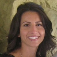 Elizabeth Neves