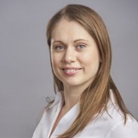 Laura Hughes, Pmp