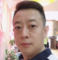 何俊平