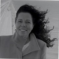 Simone Van Groesen