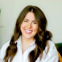Hayley Morman, Pmp