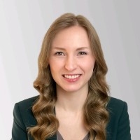 Dr. Franziska Plößl