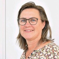 Anita Van Dam