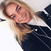 Rikke E J