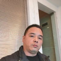 李伟君