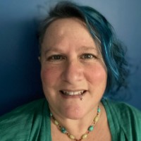 Sandy Bacharach (she/her/ella)